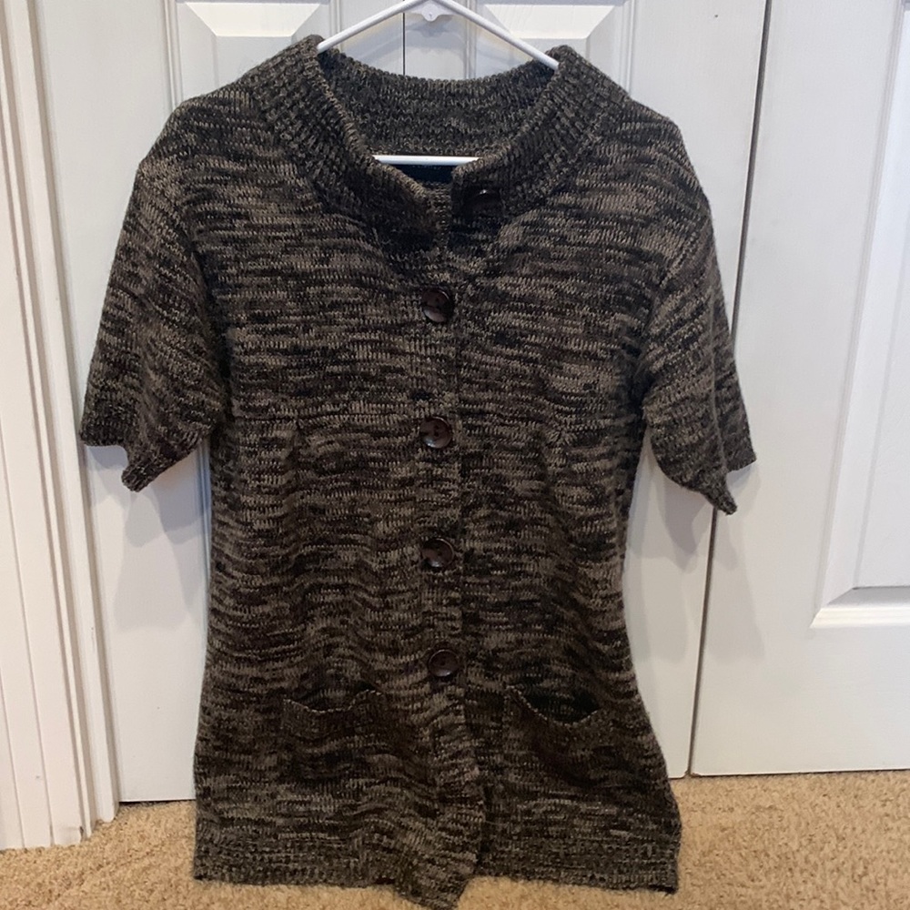Cute button up sweater “The Limited” women’s Size L